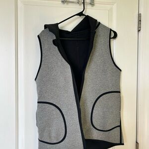 Lululemon reversible vest (black/gray)